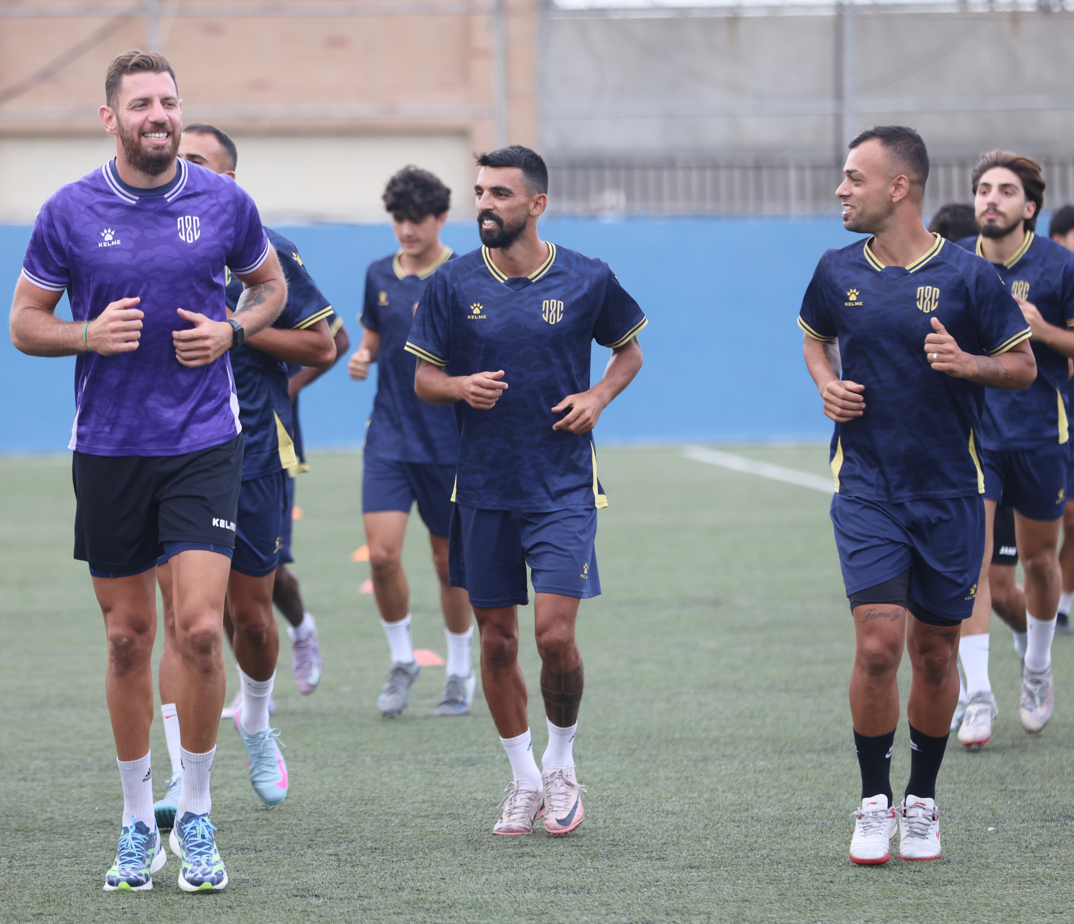 بالصور:الأصفر يُطلق تحضيراته للموسم الكروي الجديد ٢٠٢٥-٢٠٢٦