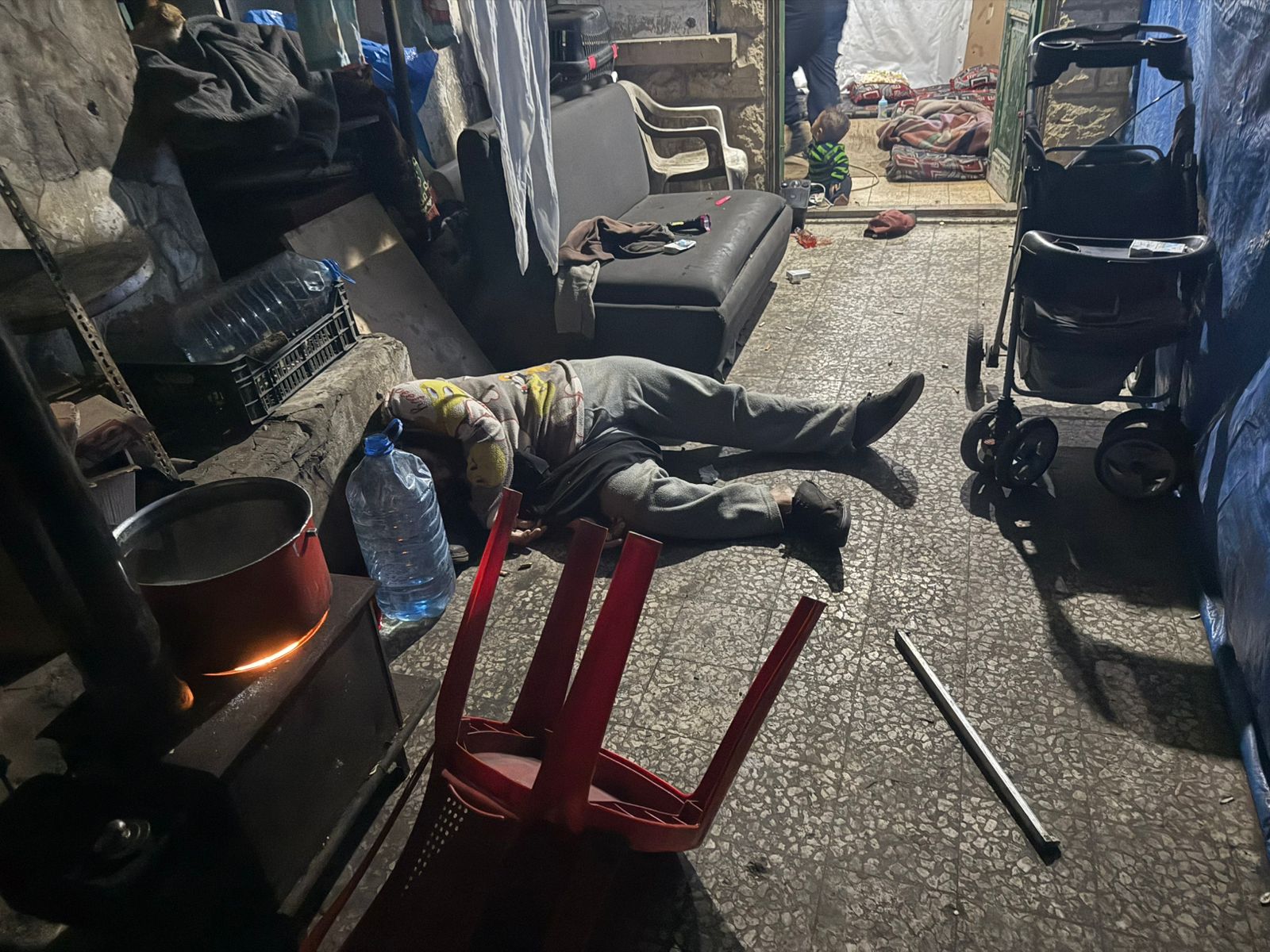 جريمة مروّعة في صوفر: مقتل زوجين وإصابة ابنتهما على خلفية