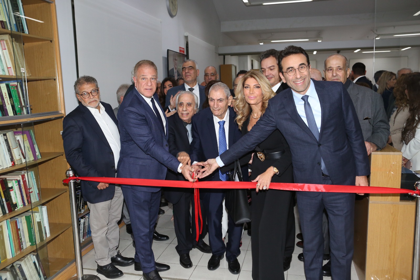 إفتتاح جناح خاص للمؤرخ البروفسور مسعود ضاهر في AUST ..