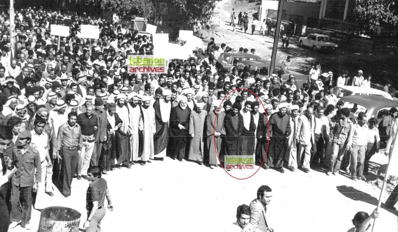 صورة تُنشر للمرة الأولى لأول مظاهرة نظّمتها حركة أمل في بعلبك إحتجاجاً على إخفاء الإمام موسى الصدر في ليبيا