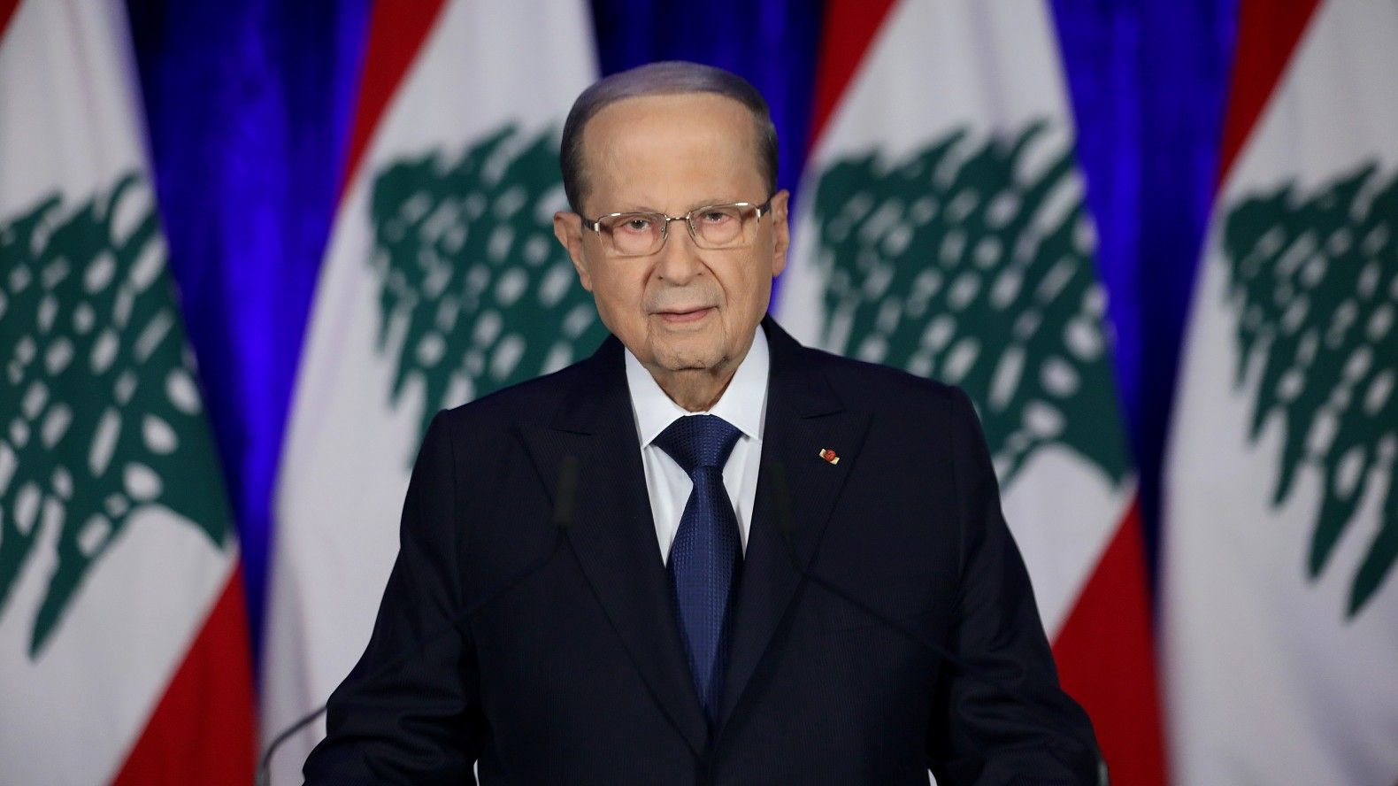 الرئيس عون تلقى اتصالاً من الرئيس الفرنسي ايمانويل ماكلاون والرئيس العراقي برهم صالح أكدا الاستعداد لدعم لبنان