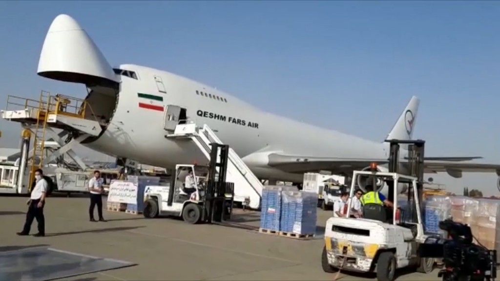 وصول أول طائرة إيرانية من أصل 4 تحمل مساعدات إنسانية إلى بيروت