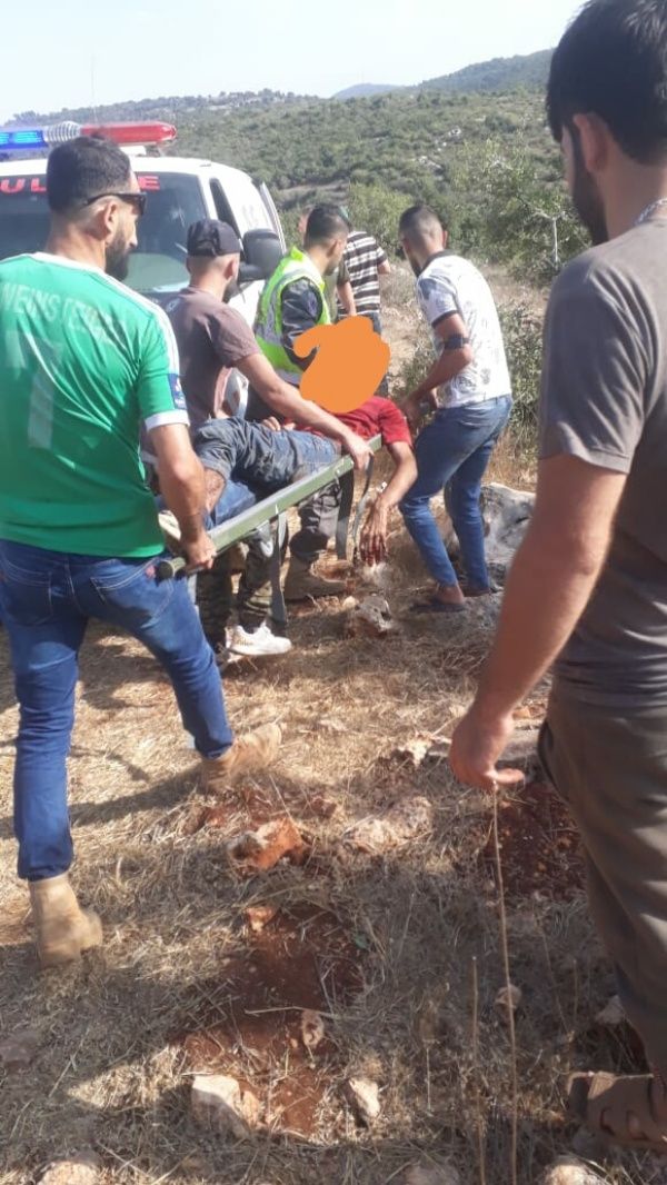 إصابة متطوع من الهيئة الصحية ومواطن بانفجار لغم أرضي في عيتاالشعب
