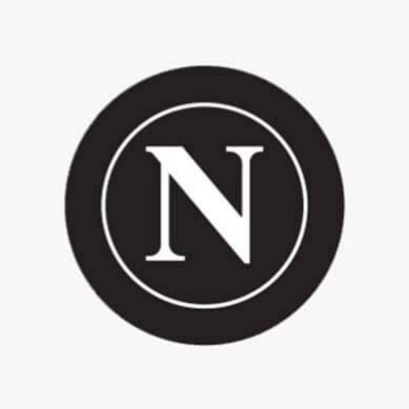 نابولي يغير شعاره إلى اللون الأسود حداداً على أسطورة النادي مارادونا