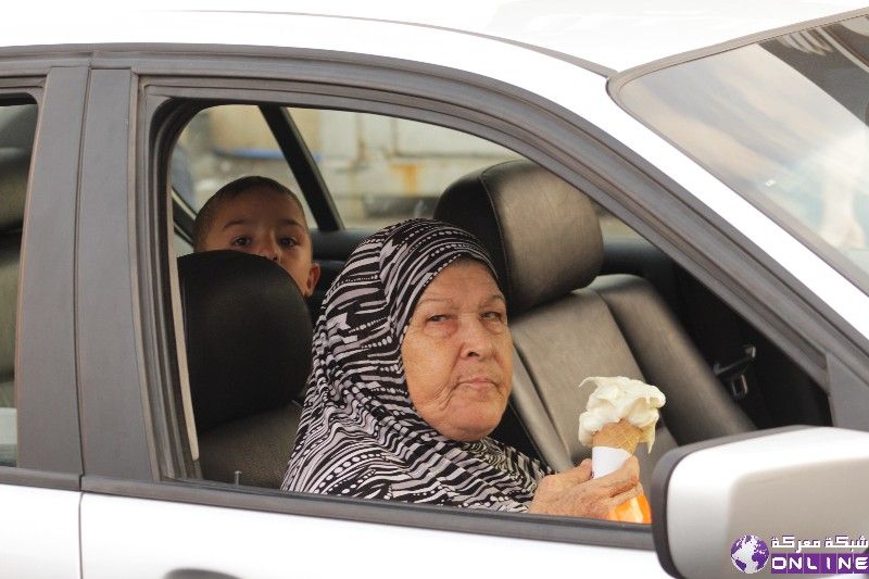زحمة أمام افران شمسين في فرع خلدة -بسبب التهافت على شراء الخبز  