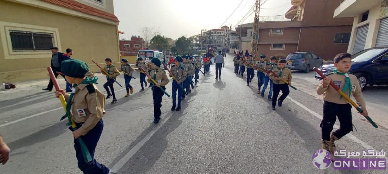 بالصور:في يوم الوفاء للقادة الش☀️داء،  كشافة الرسالة الاسلامية/ الفوج الحسيني الاول تحيي ذكرى تفجير حسينية بلدة معركة بمسيرة كشفية في البلدة.