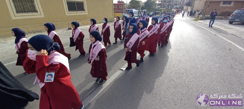 بالصور:في يوم الوفاء للقادة الش☀️داء،  كشافة الرسالة الاسلامية/ الفوج الحسيني الاول تحيي ذكرى تفجير حسينية بلدة معركة بمسيرة كشفية في البلدة.