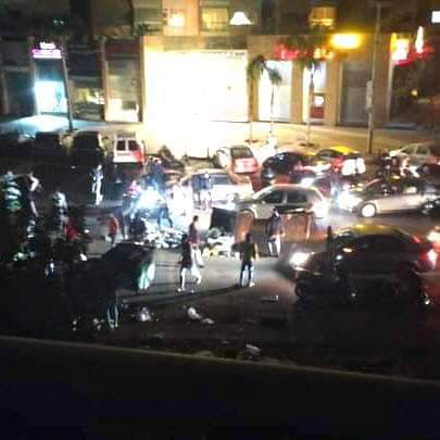 احتجاجات واحراق إطارات  امام شركة الكهرباء في منطقة أرض جلول - بيروت.