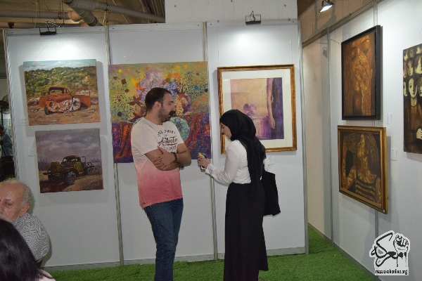 بالصور:معرض الفن العربي يضيء ليالي بيروت 