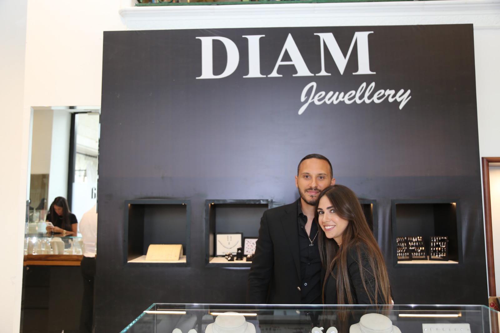 بالصور..معرض مجوهرات إبراهيم نصورDIAM JEWELLERY في فندق فينسيا