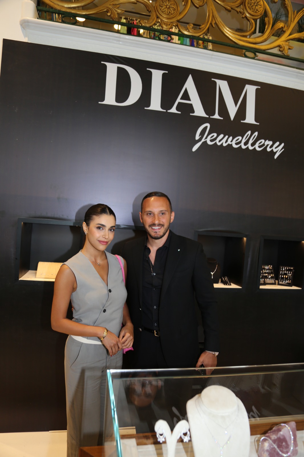 بالصور..معرض مجوهرات إبراهيم نصورDIAM JEWELLERY في فندق فينسيا