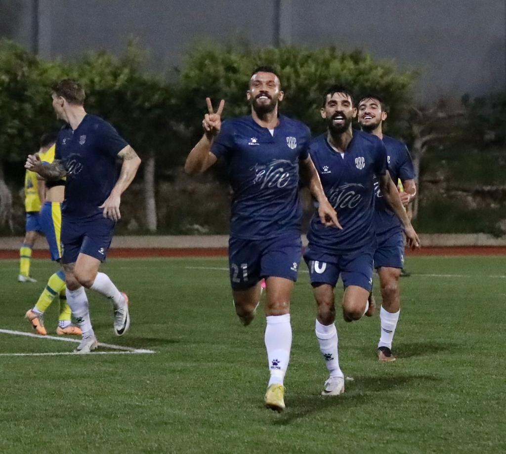بالصور:العهد يفوز على الصفاء وينفرد بوصافة الدوري اللبناني.
