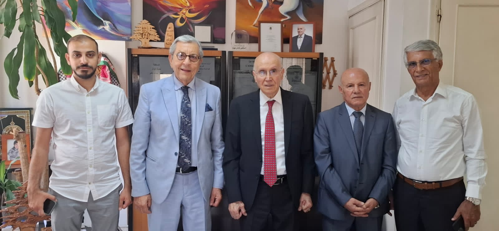 عامل تستقبل رمزاً من رموز الفكر والنضال الجزائري: الدكتور كمال بوشامة سفير الجزائر 