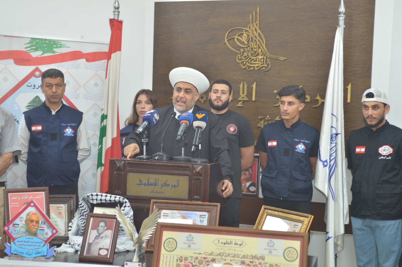 بيروت إحتفلت بذكرى 23 يوليو وتكريم المناضل العربي الناصري البيروتي منير كنيعو رئيس الدفاع المدني الشعبي.