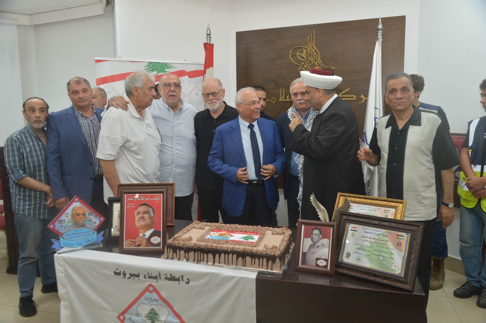 بيروت إحتفلت بذكرى 23 يوليو وتكريم المناضل العربي الناصري البيروتي منير كنيعو رئيس الدفاع المدني الشعبي.