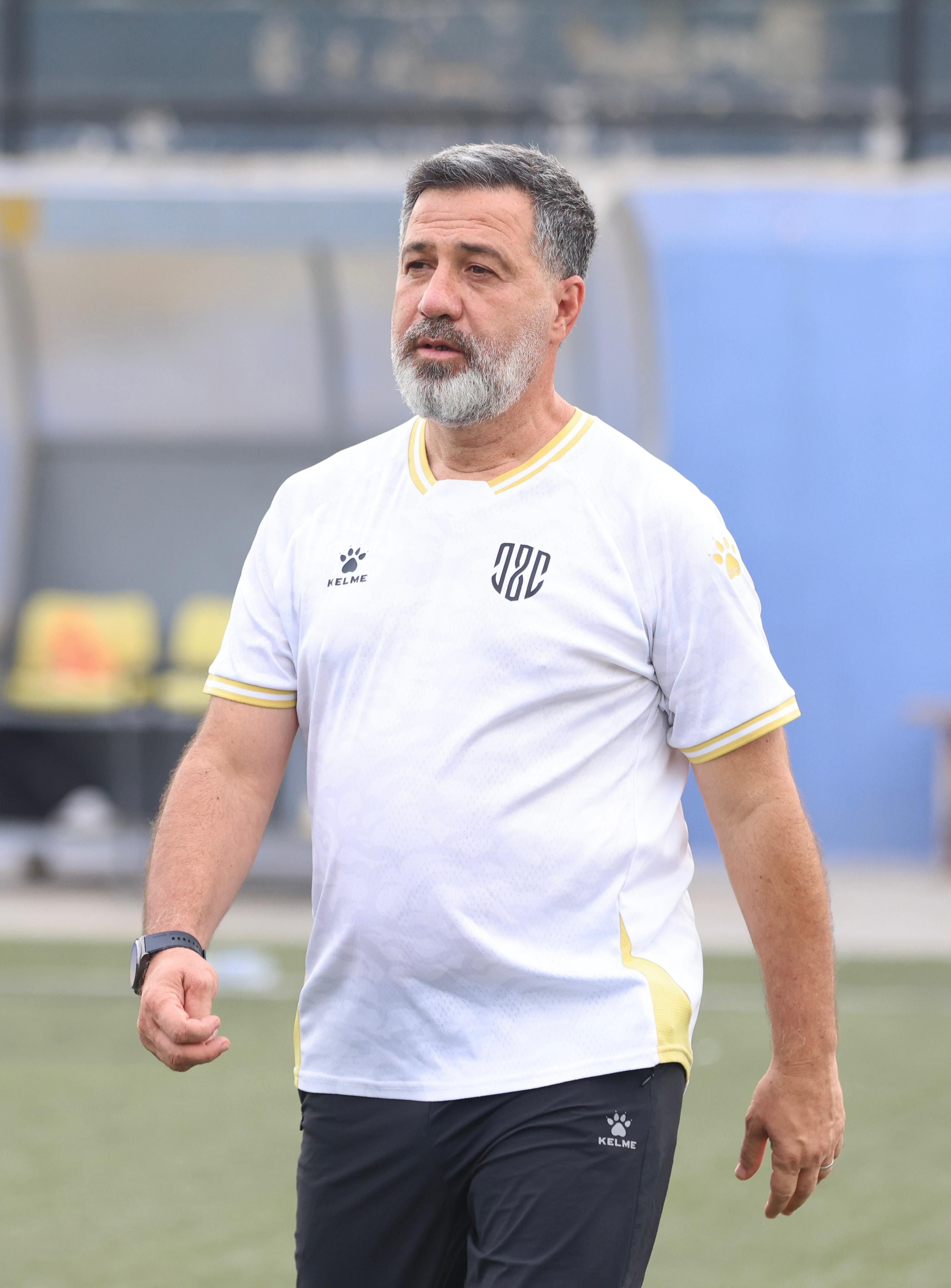 بالصور:الأصفر يُطلق تحضيراته للموسم الكروي الجديد ٢٠٢٥-٢٠٢٦