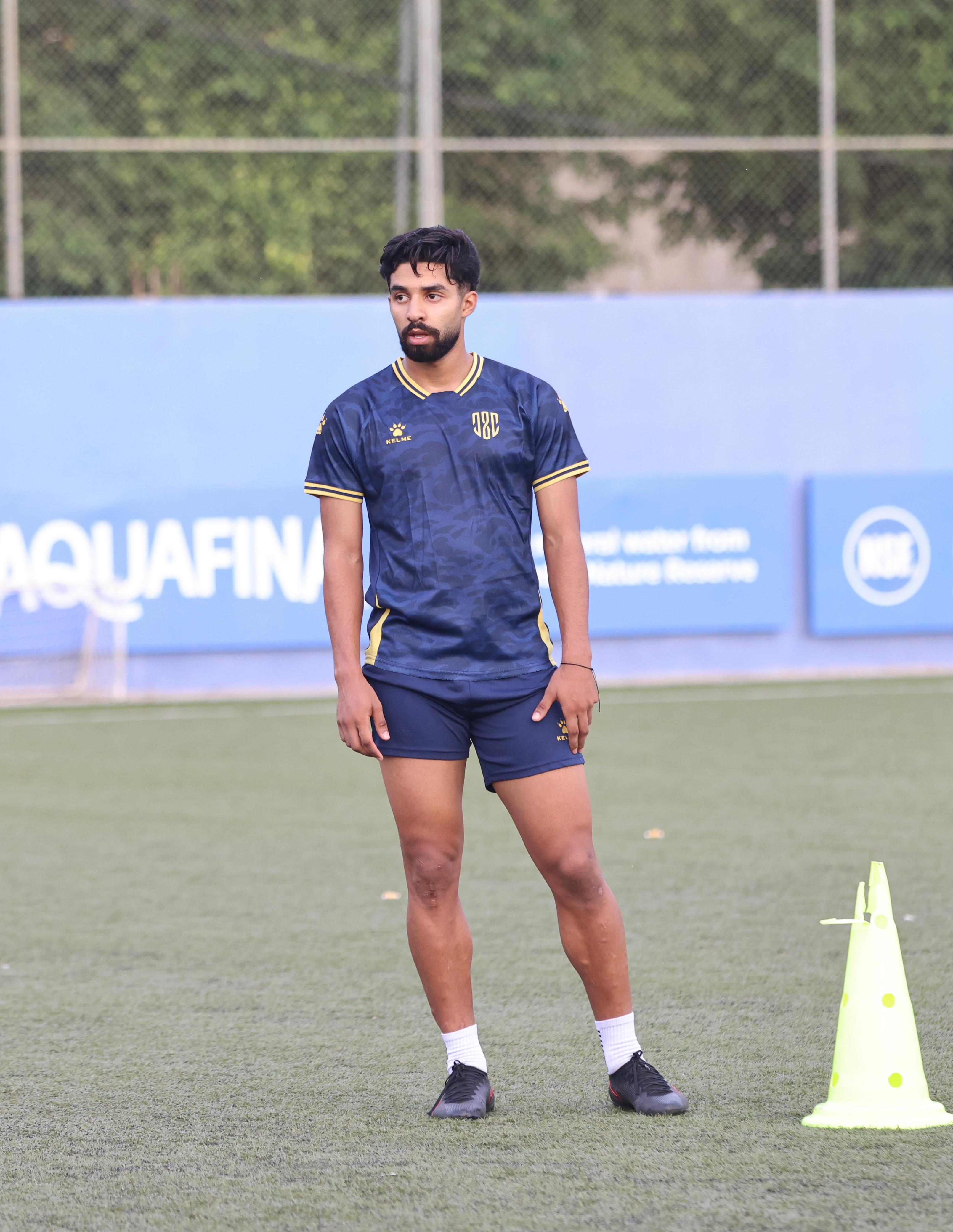 بالصور:الأصفر يُطلق تحضيراته للموسم الكروي الجديد ٢٠٢٥-٢٠٢٦