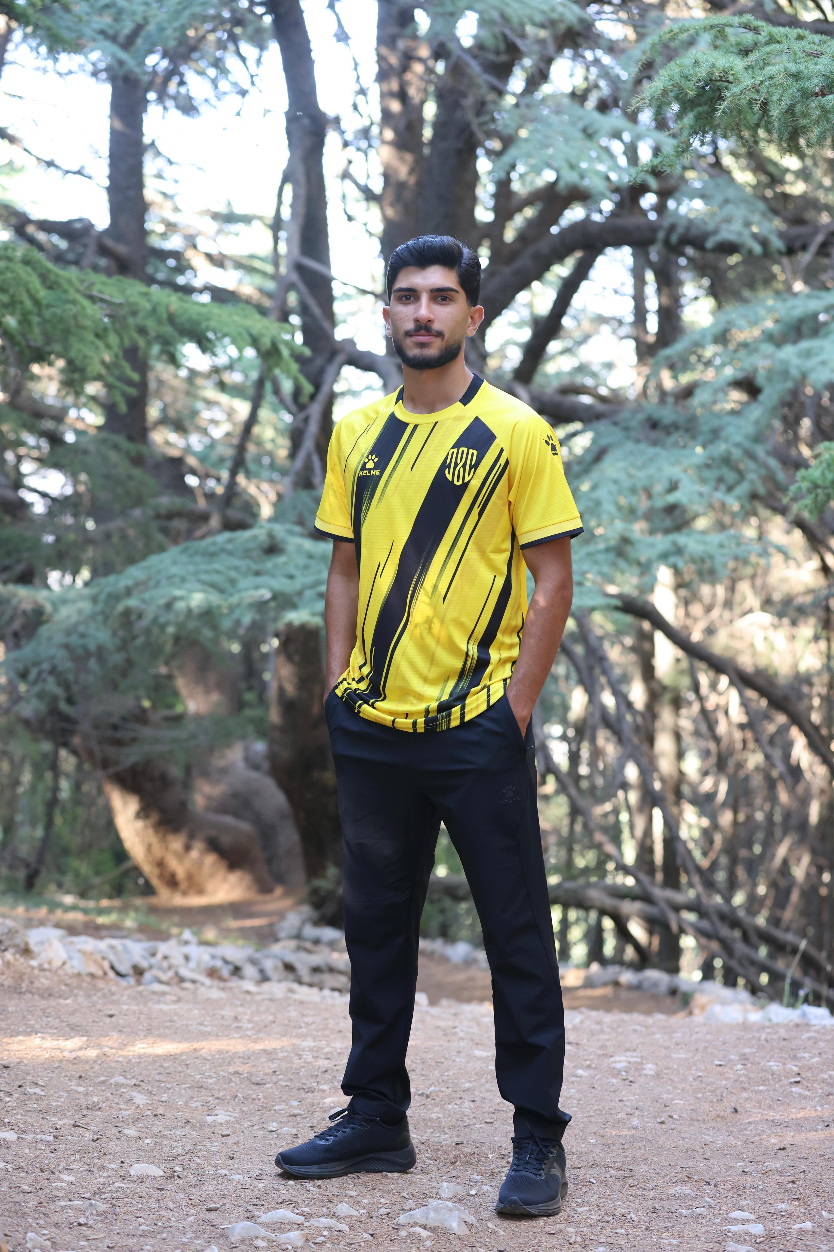 طقم العهد الأساسي للموسم الكروي