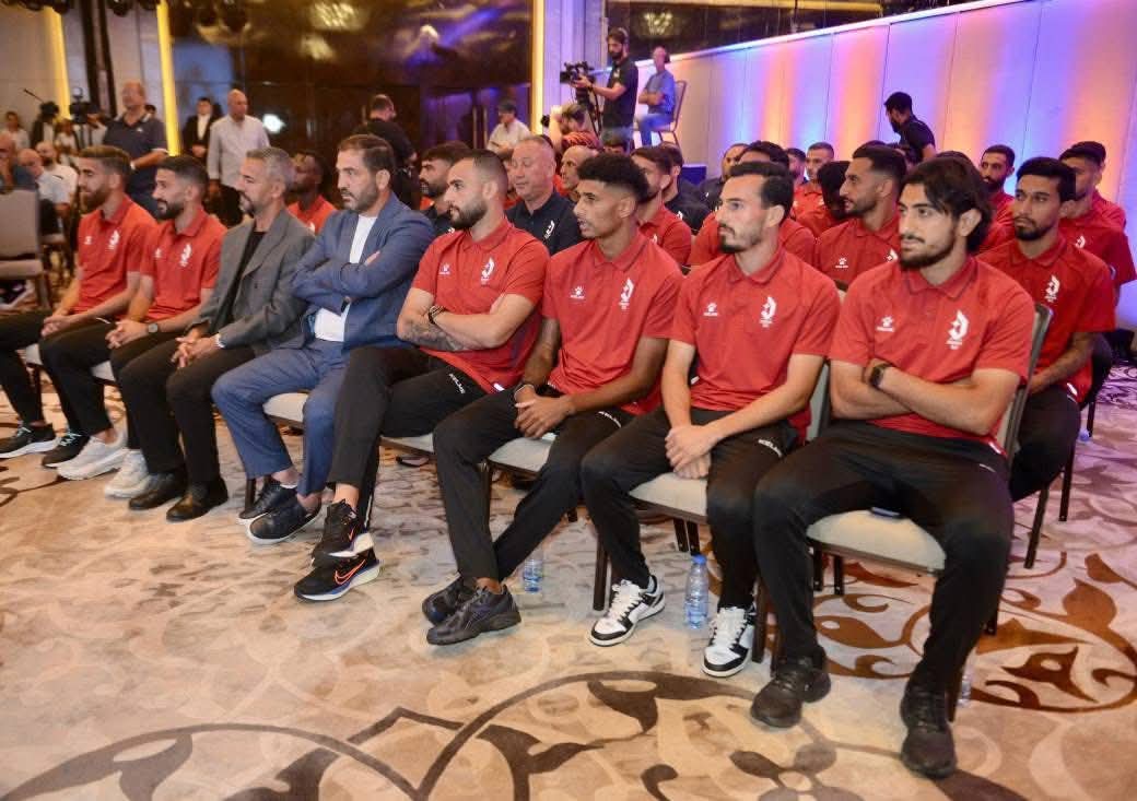بالصور:نادي جويا يقدّم فريقه الأول والزيّ الرسمي للمشاركة في الدوري اللبناني 