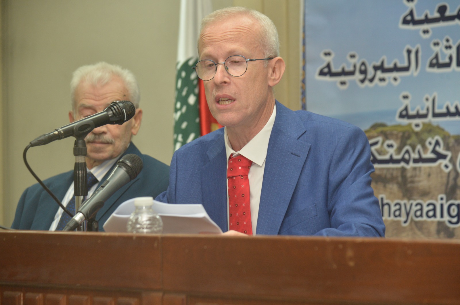 هيئة الإغاثة البيروتية الإنسانية ملتزمون بخدمتكم