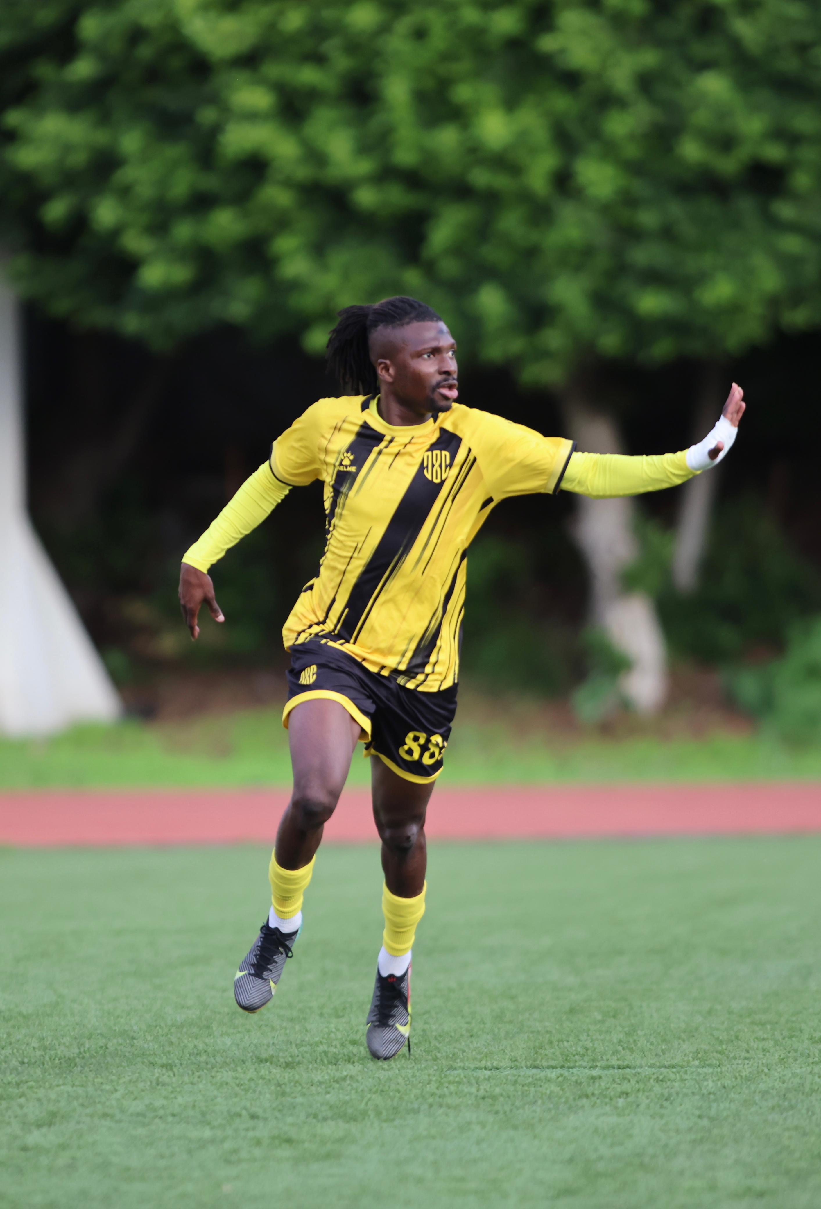 فوز العهد على البرج 4-1، في الجولة الحادية عشرة من الدوري اللبناني على ملعب الصفاء.