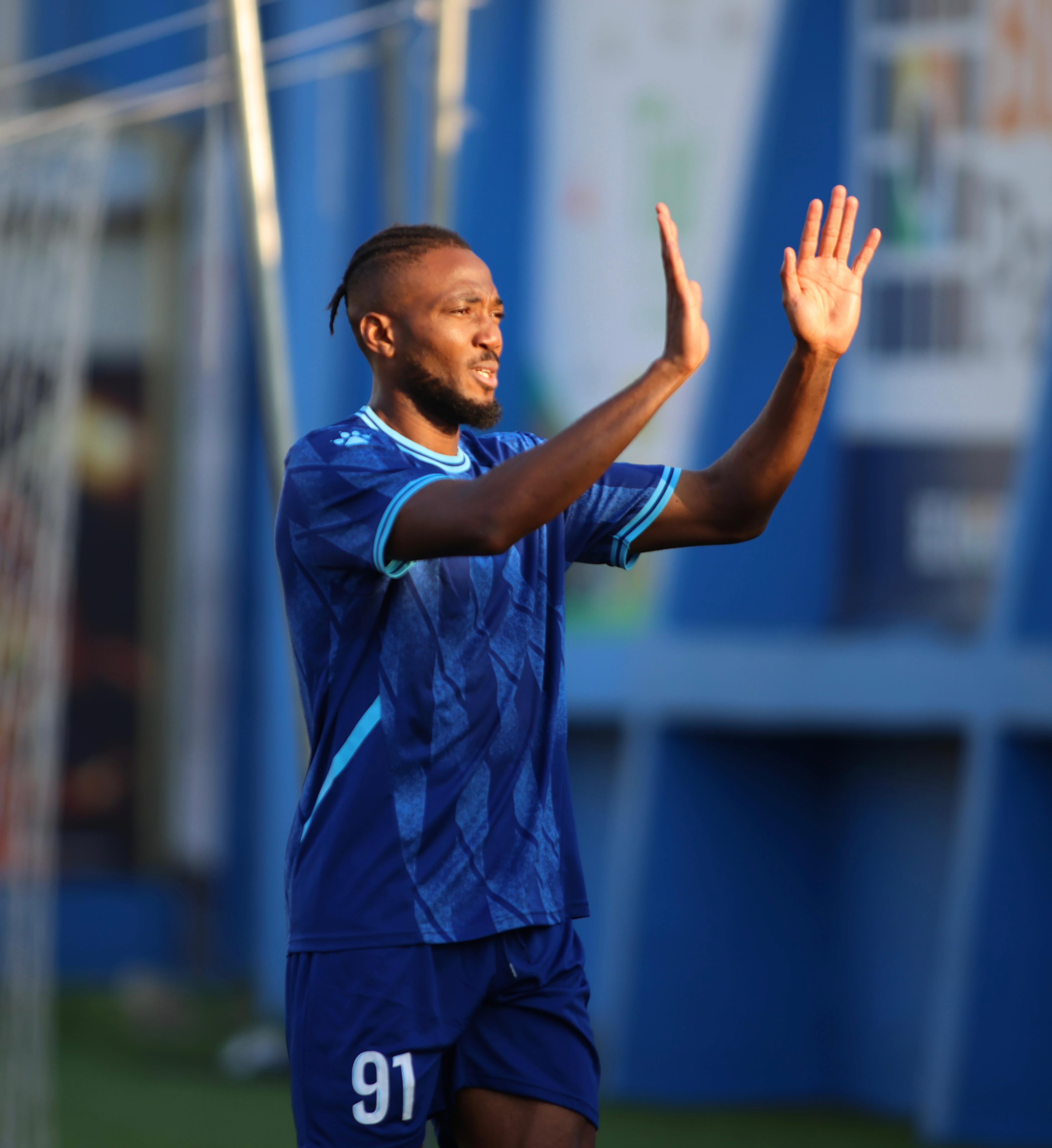 فوز العهد على البرج 4-1، في الجولة الحادية عشرة من الدوري اللبناني على ملعب الصفاء.