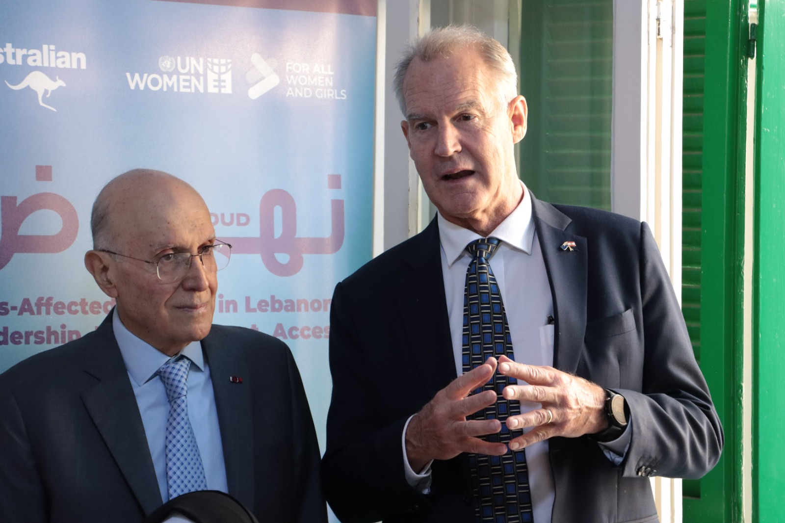 السفير الأسترالي ووفد هيئة الأمم المتحدة للمرأة يزوران مركز عامل في عين الرمانة