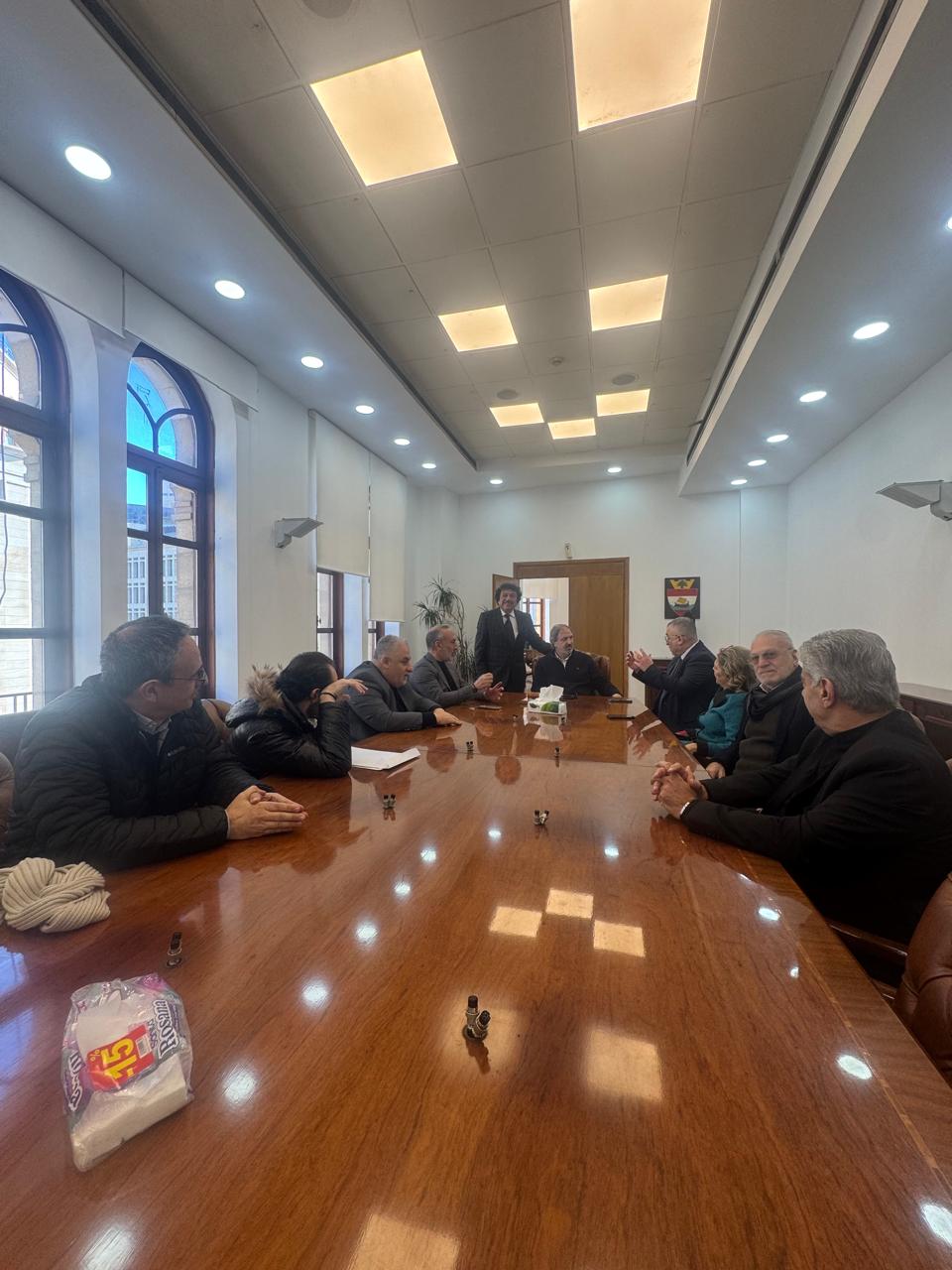 جمعية تجّار شارع الحمرا تطرح خطة تنظيمية وإنمائية أمام محافظ بيروت ورئيس البلدية* 