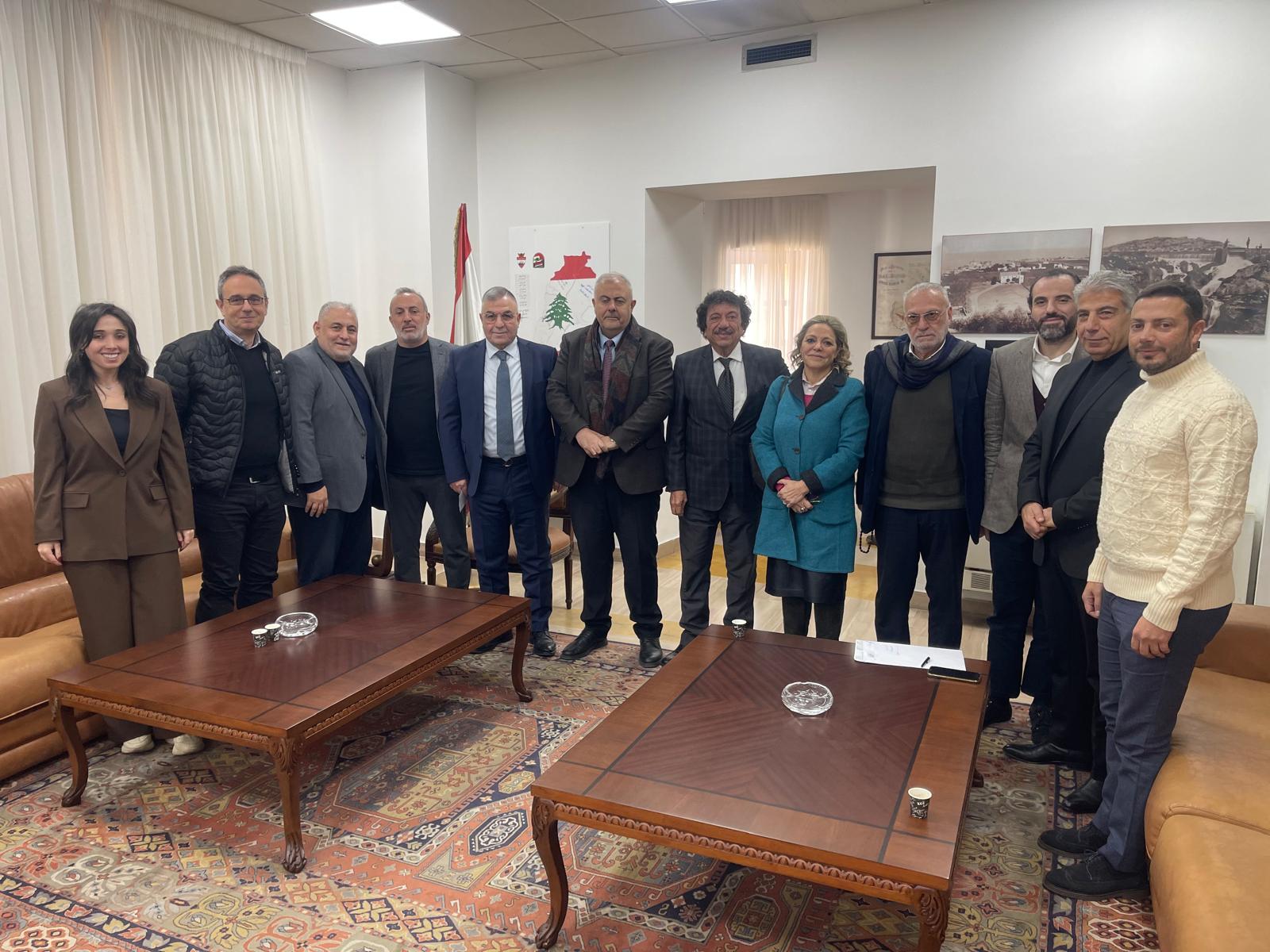 جمعية تجّار شارع الحمرا تطرح خطة تنظيمية وإنمائية أمام محافظ بيروت ورئيس البلدية* 