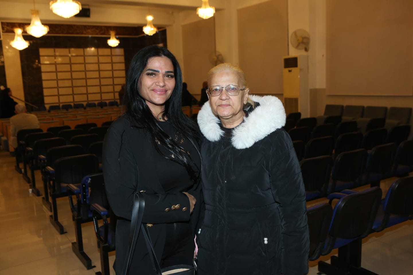 بالصور:وفود معزّية بكاتب العدل أمين سر نادي شباب الساحل الأستاذ جلال علامة ...