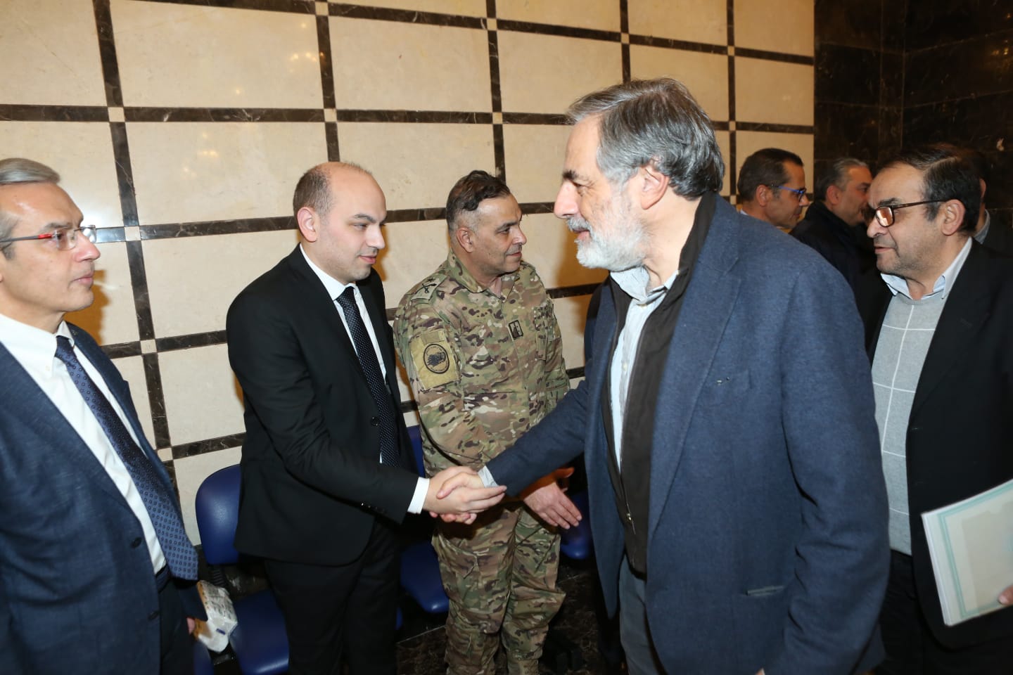 بالصور:وفود معزّية بكاتب العدل أمين سر نادي شباب الساحل الأستاذ جلال علامة ...