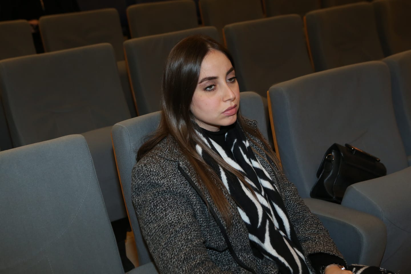 بالصور:وفود معزّية بكاتب العدل أمين سر نادي شباب الساحل الأستاذ جلال علامة ...