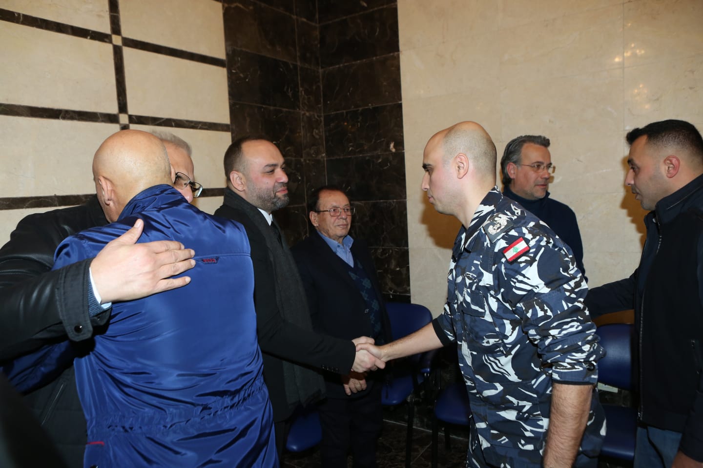 بالصور:وفود معزّية بكاتب العدل أمين سر نادي شباب الساحل الأستاذ جلال علامة ...