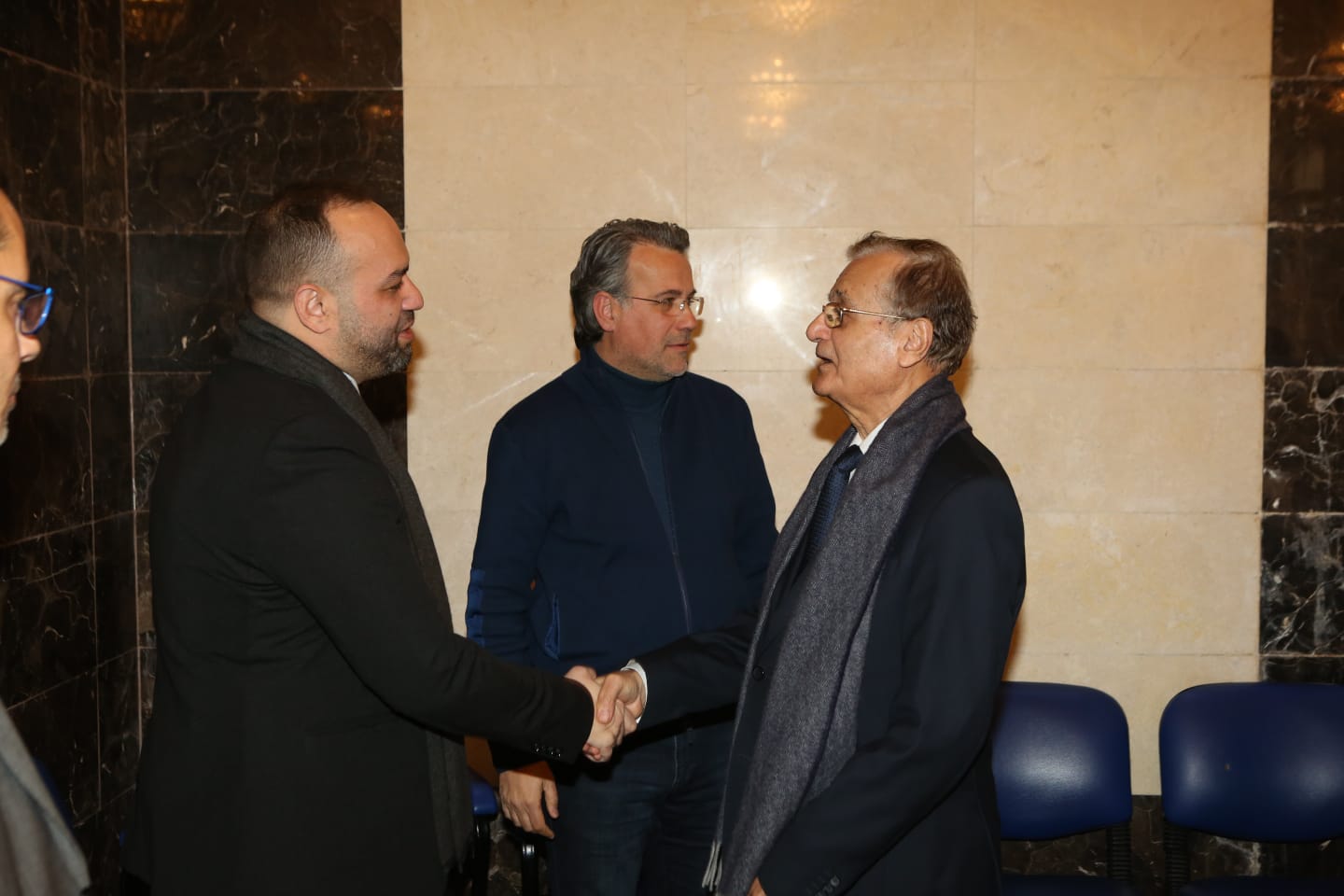 بالصور:وفود معزّية بكاتب العدل أمين سر نادي شباب الساحل الأستاذ جلال علامة ...