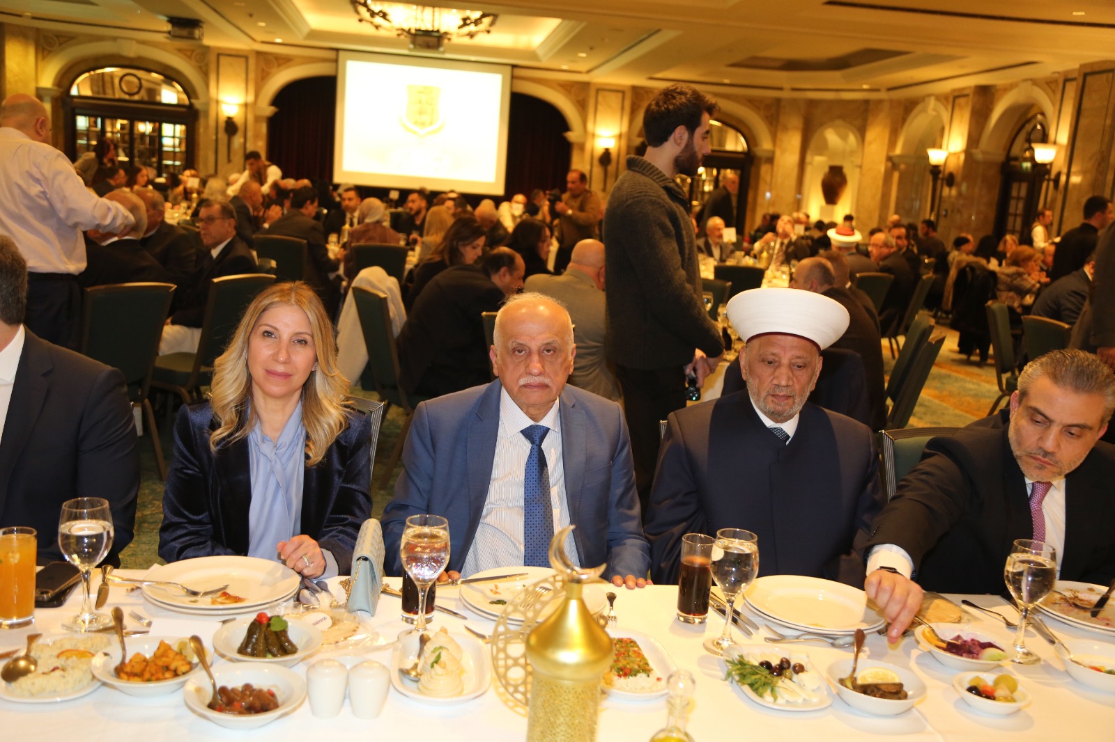 دريان خلال افطار اتحاد العائلات البيروتية: