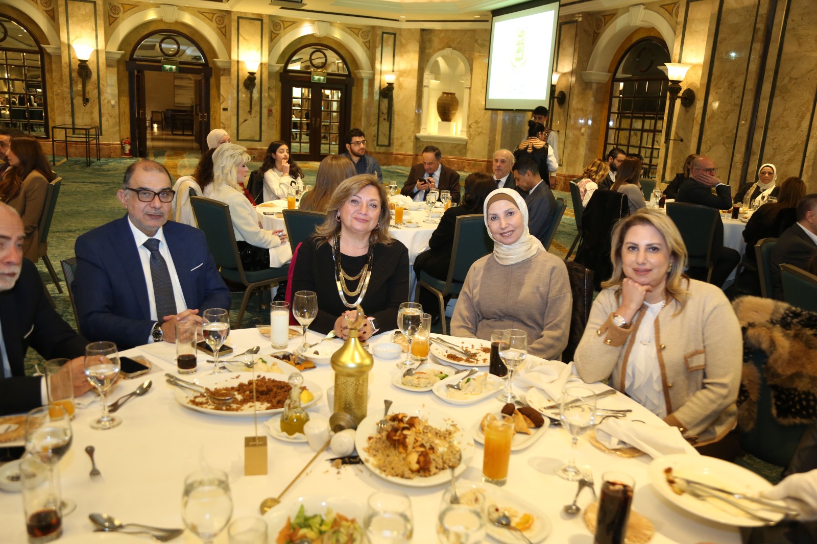 دريان خلال افطار اتحاد العائلات البيروتية: