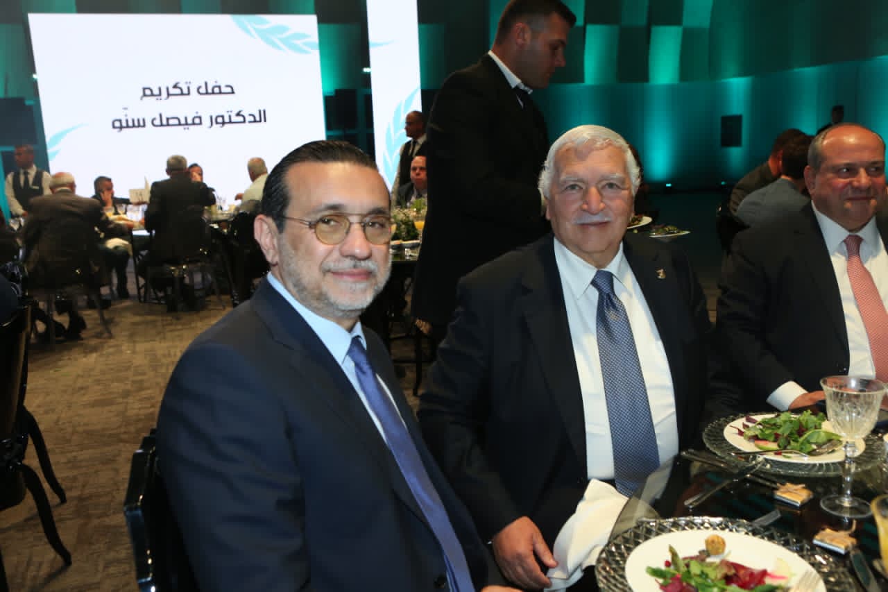 برعاية نواف سلام وحضور عبد اللطيف دريان… تكريم حاشد للدكتور فيصل سنّو ومنحه وسام الأرز الوطني