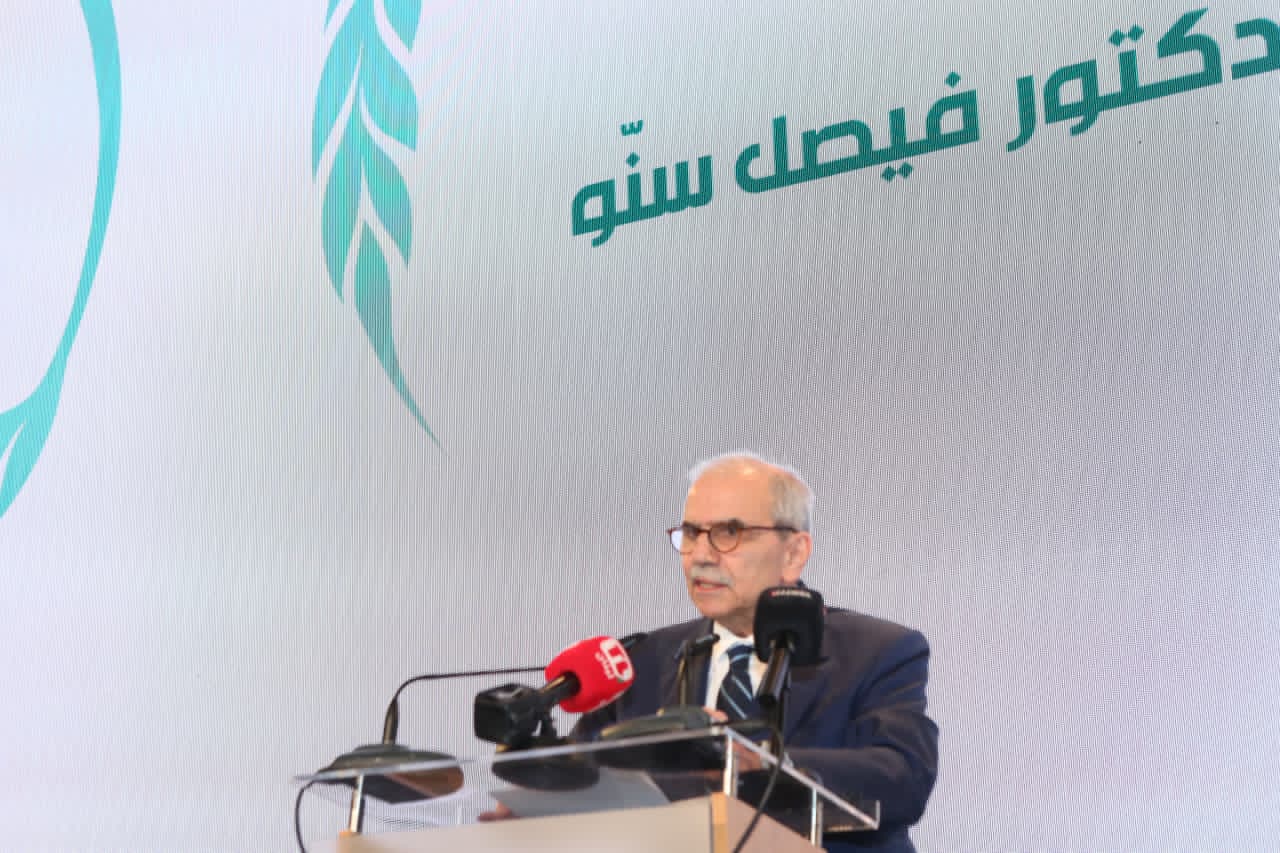 برعاية نواف سلام وحضور عبد اللطيف دريان… تكريم حاشد للدكتور فيصل سنّو ومنحه وسام الأرز الوطني