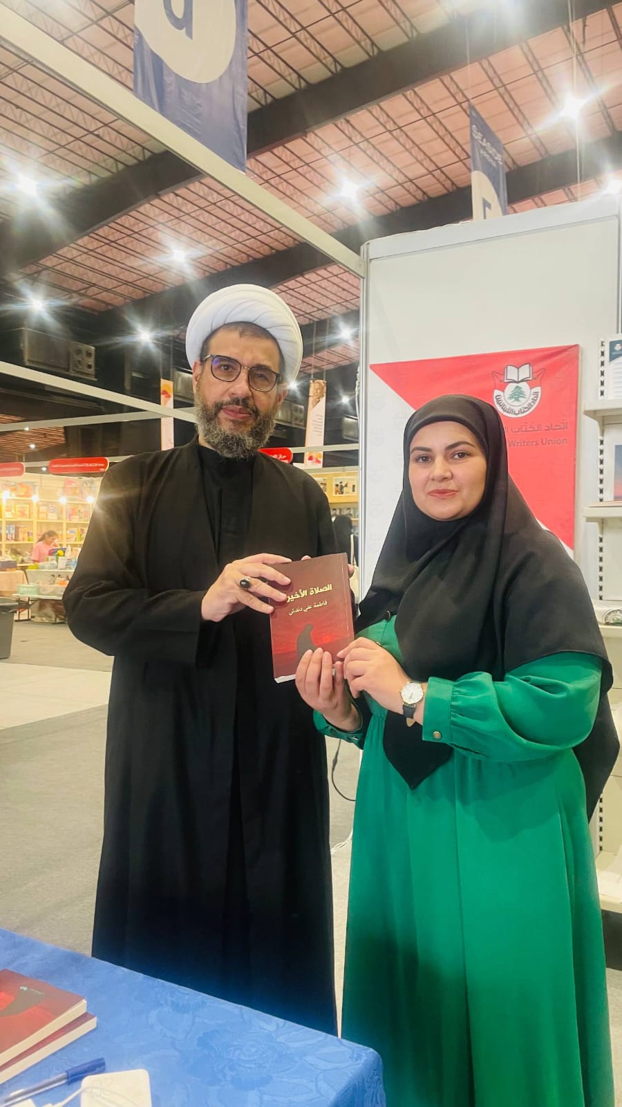 بالصور  فاطمة دندش توقّع روايتها الصلاة الأخيرة في معرض بيروت العربي الدولي للكتاب