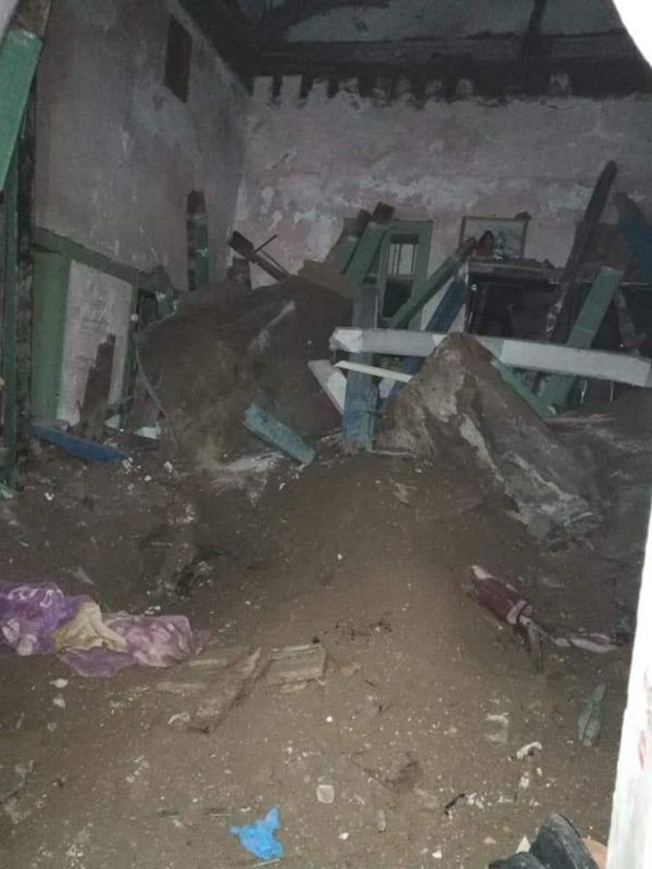 انهيار مبنى قديم من طابقين في منطقة الميناء شمال لبنان ومعلومات عن سقوط جريحين 