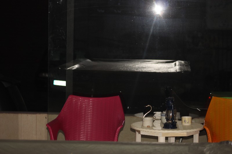 بالصور.. اجواءزبائن المقاهي في بلدة معركة بعد رفع الحظر في لبنان | موقع معركة اونلاين