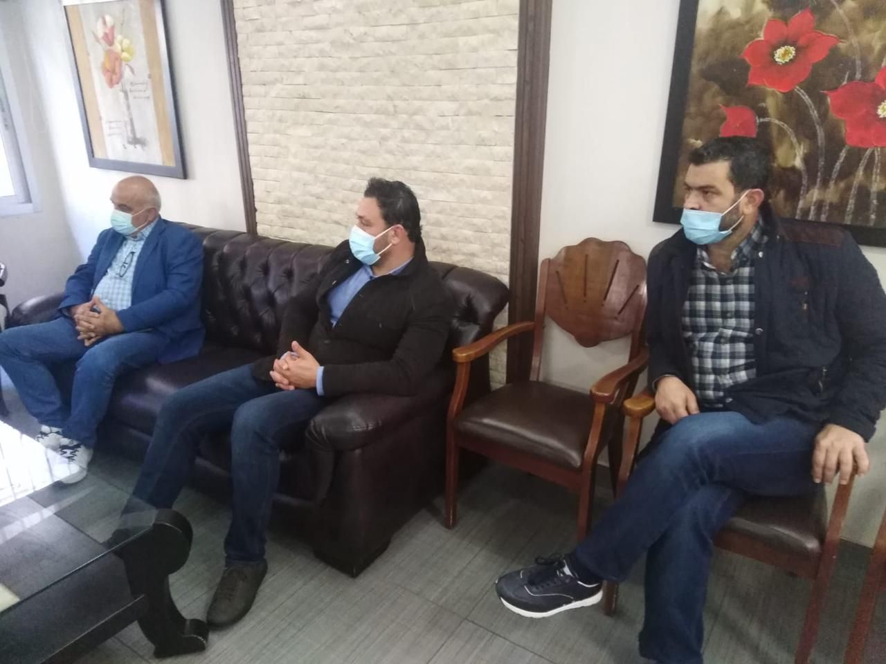 عز الدين تزور مستشفى جبل عامل للاطلاع  على التحضيرات لبدء حملة التلقيح في منطقة صور  وتعتبر اللقاح ضرورة وليس خيار