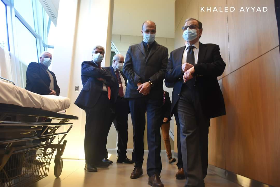 وزير الصحة اللبناني حمد حسن يفتتح مرحلة التلقيح الأولى