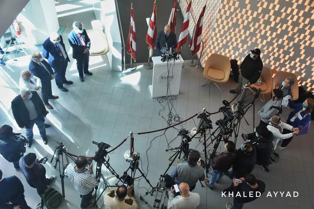 وزير الصحة اللبناني حمد حسن يفتتح مرحلة التلقيح الأولى