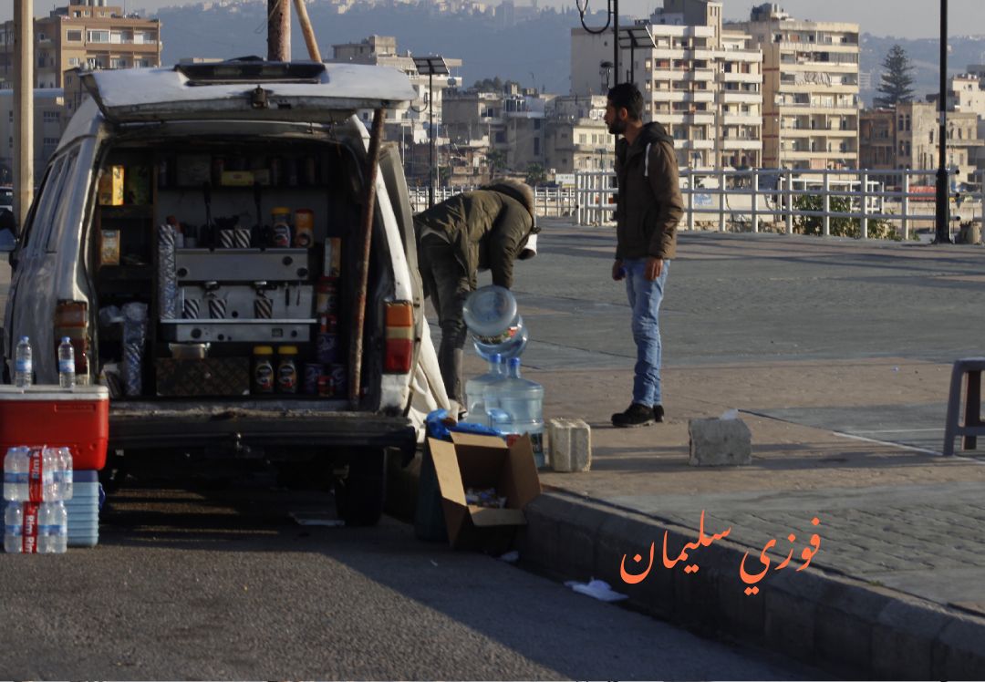 اللبنانيون يعودون الى شوارعهم في ظل ارتفاع عداد كورونا