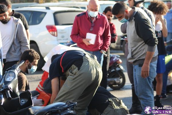 بالصور:جريح بصادم بين سيارة ودراجة نارية محلة الكولا -