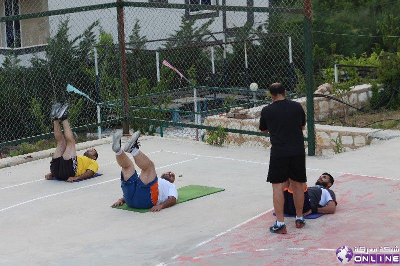 بالصور..مركز حسن الحقاني  ينظم يوميا برنامجا تدريبا للرياضة قبل الإفطار حصة تدريبية