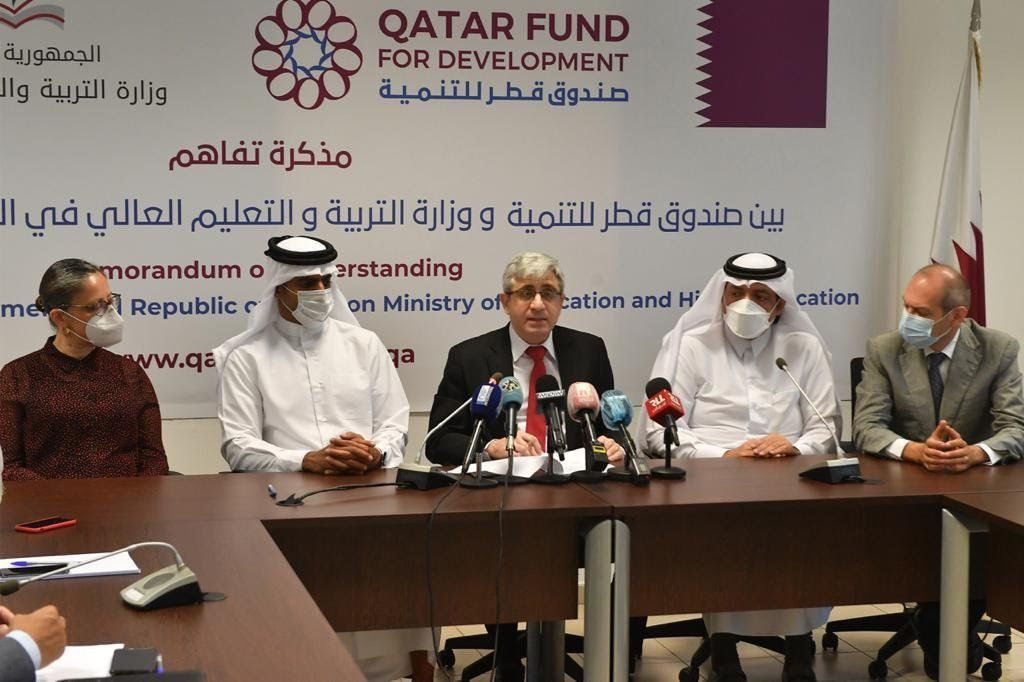 قطر تقدم مساعدات مالية لطلاب الجامعة الأميركية في بيروت