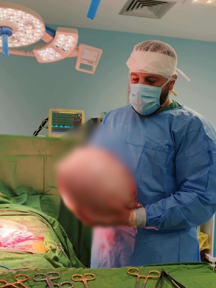 إنجاز طبي جراحي في مستشفى مشغرة الحكومي يتكلل بإزالة ورم ضخم يزن 10كغ