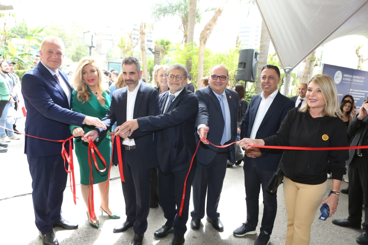 الجامعة الأميركية للعلوم والتكنولوجيا AUST تنظّم معرض التوظيف السنوي بمشاركة 120 شركة...